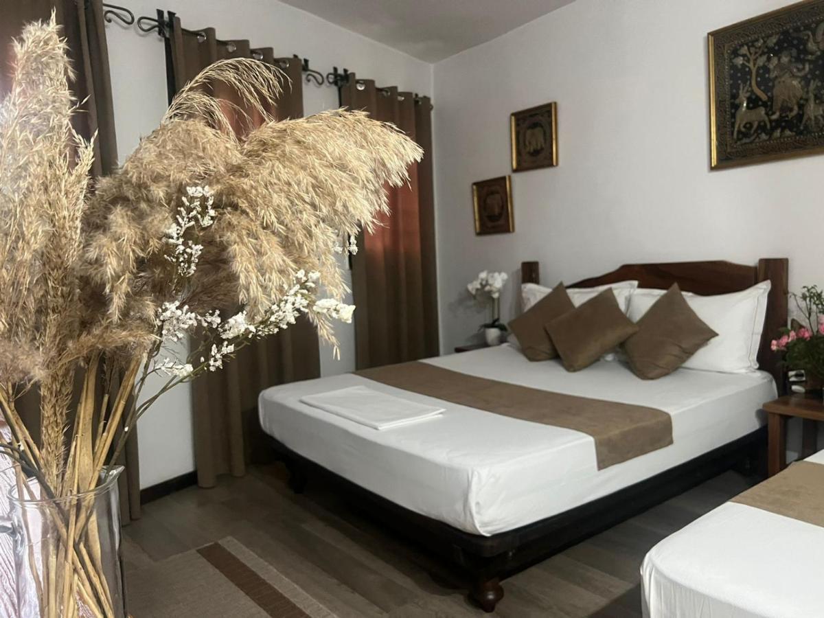 Hotel Omer Берат Екстер'єр фото
