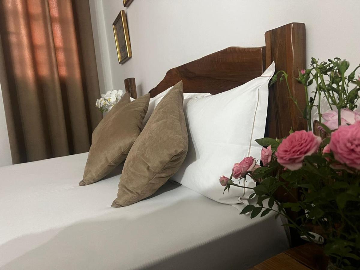 Hotel Omer Берат Екстер'єр фото