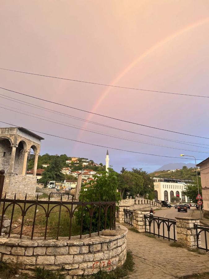 Hotel Omer Берат Екстер'єр фото