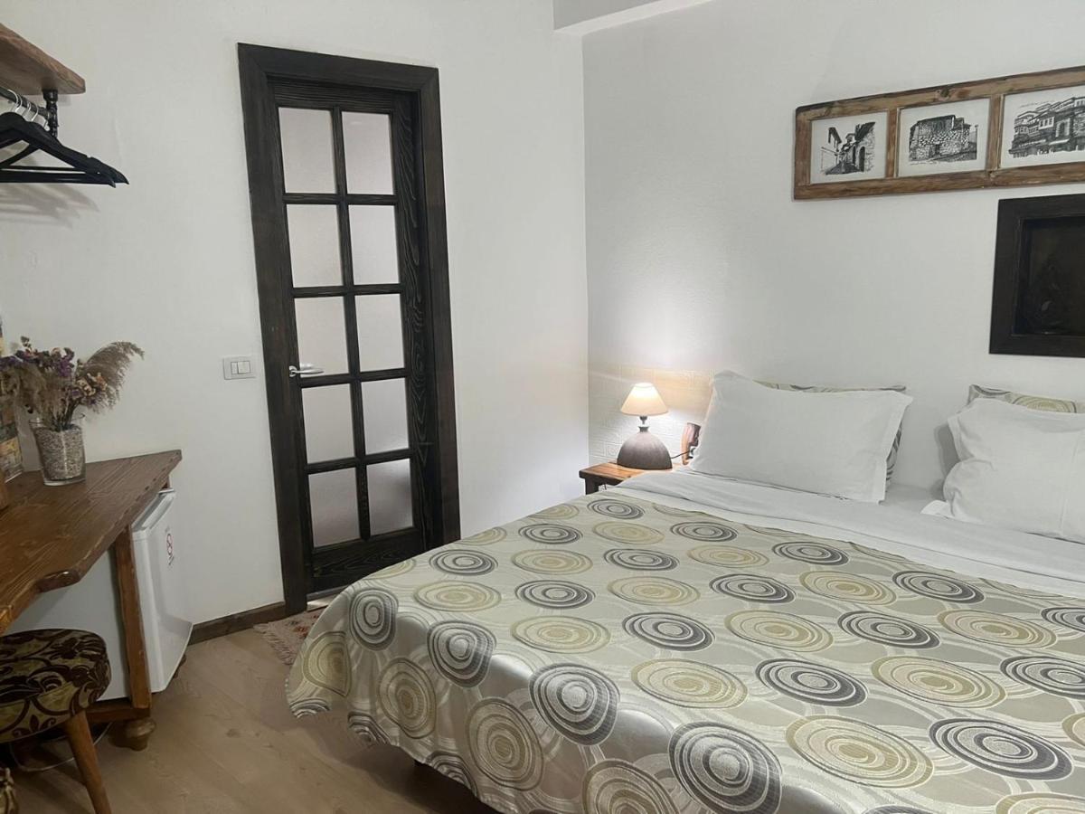 Hotel Omer Берат Екстер'єр фото