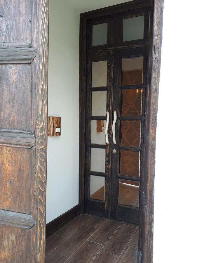 Hotel Omer Берат Екстер'єр фото
